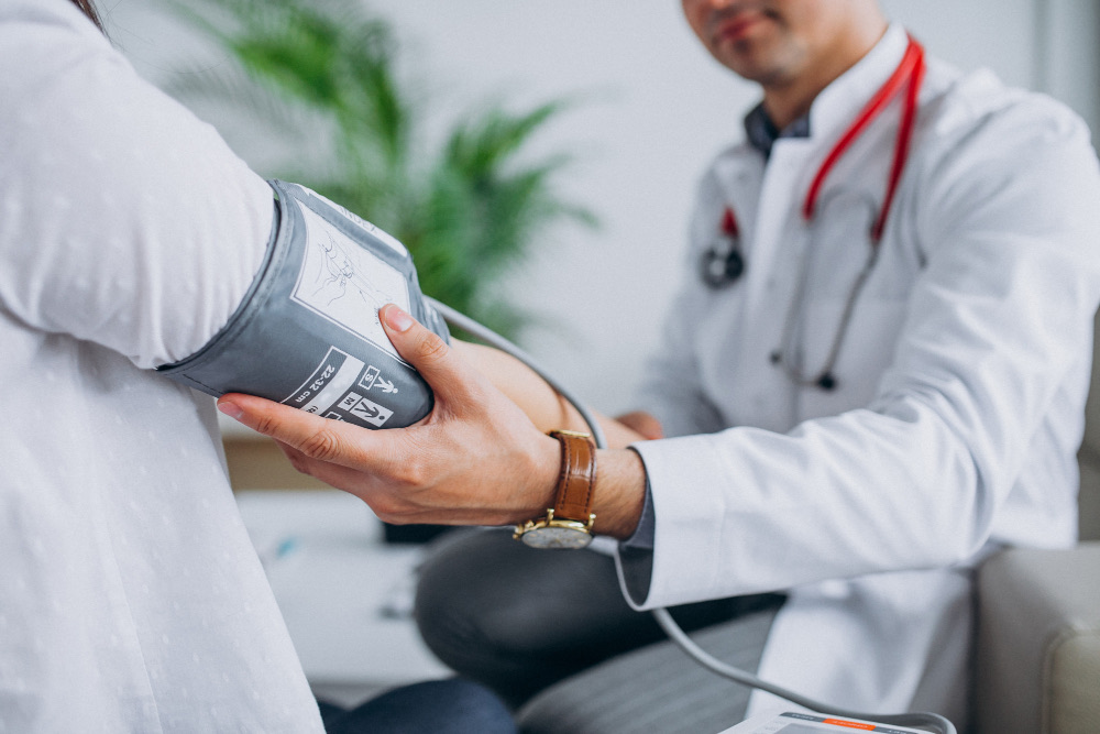 Dra Symone Schaefer - Médico cardiologista em Santana